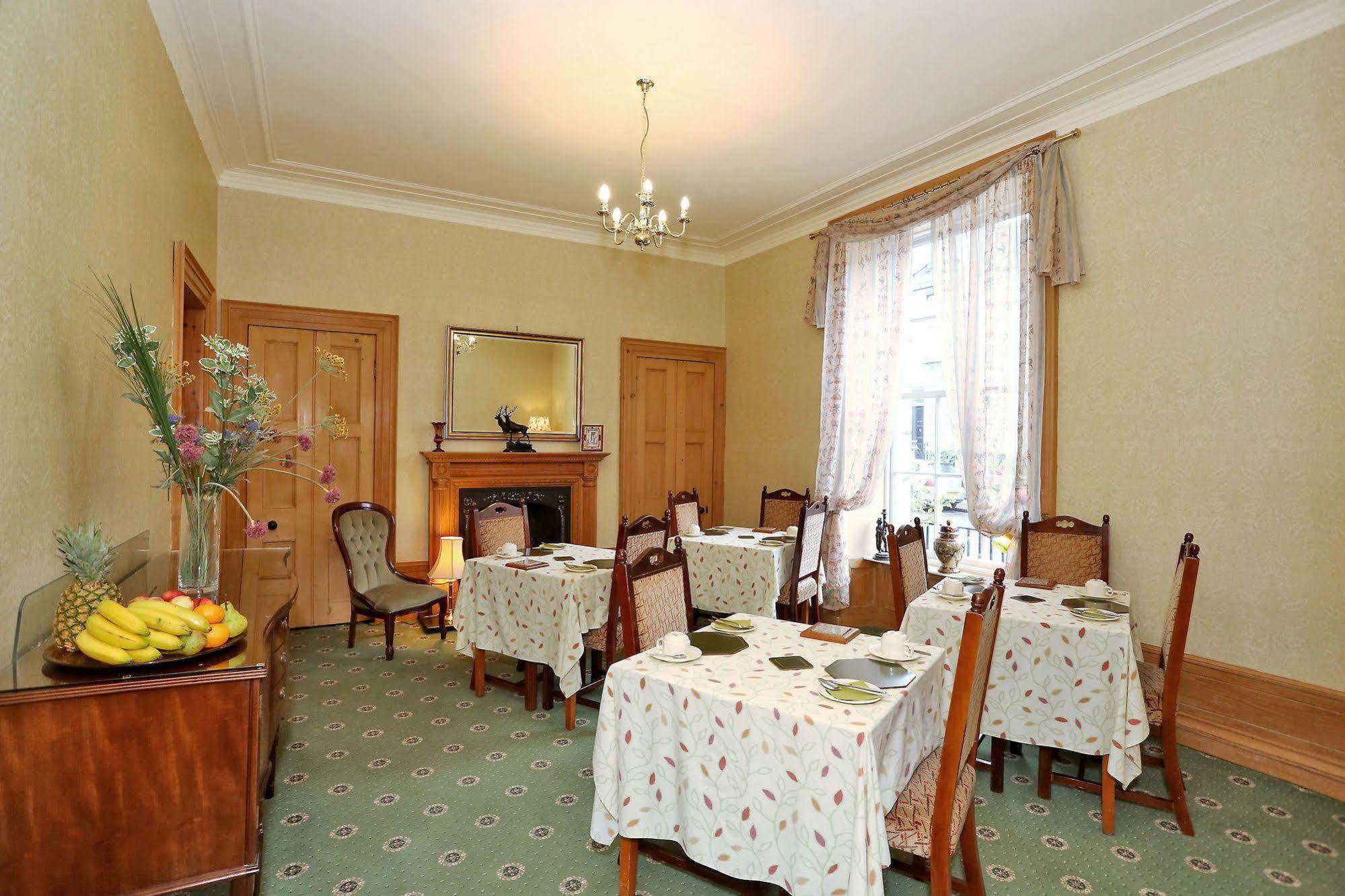 Butlers Guest House Aberdeen Exterior photo